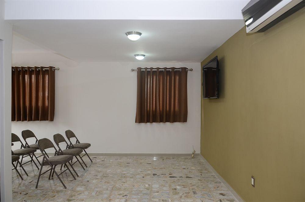 Hotel Delfines - A 2 Calles Del Acuario Veracruz Exterior photo